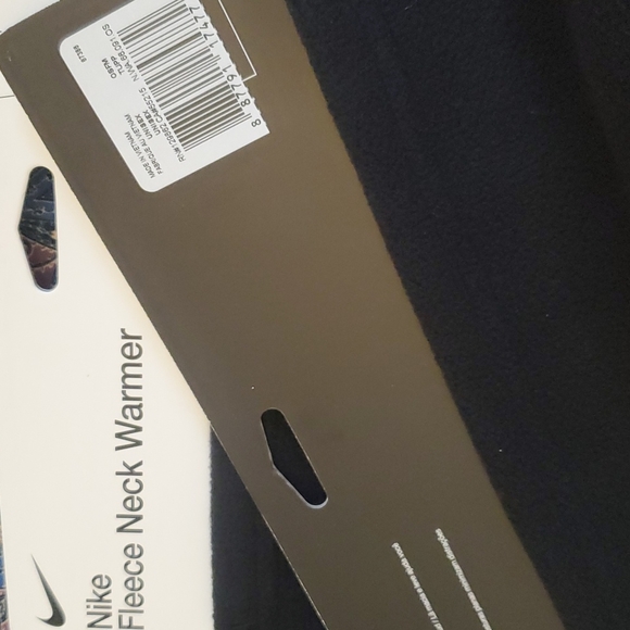 Nike Black Fleece Neck Warmer Face Mask Gaiter NWT - Picture 3 of 4